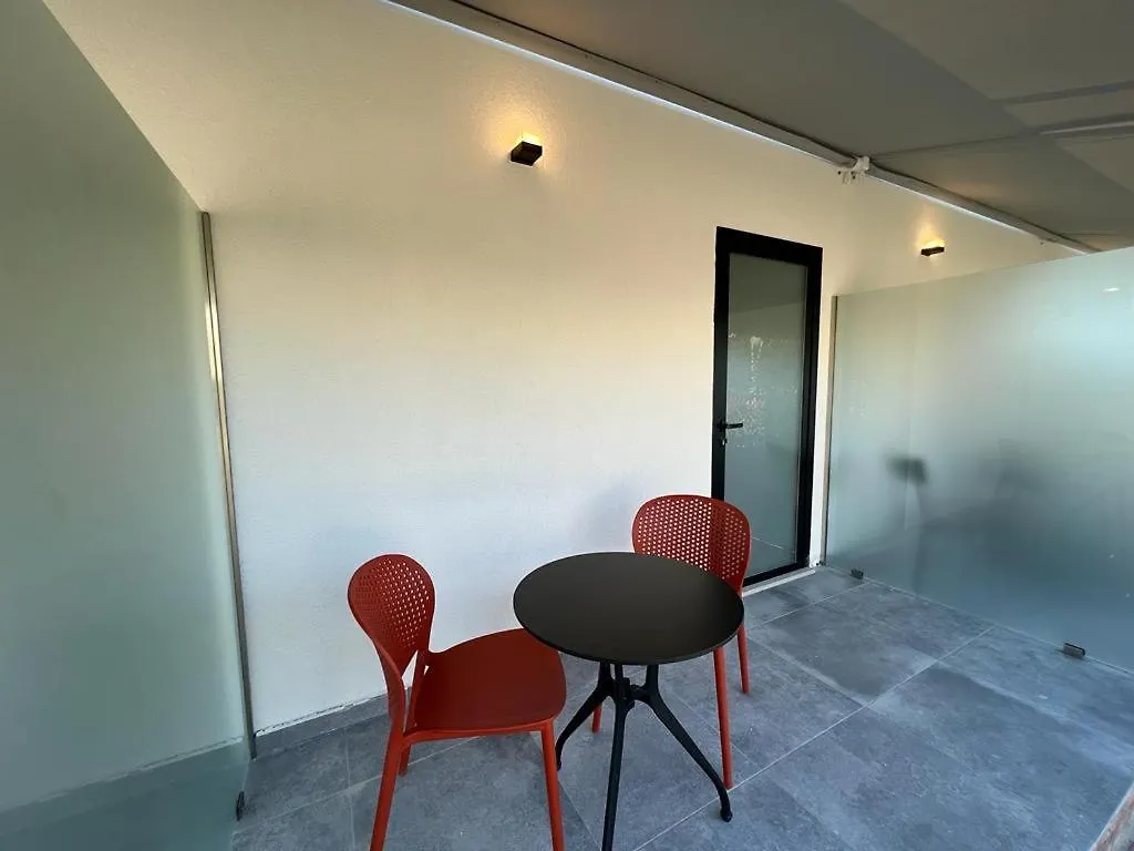 Blu Diamond Beach Rooms Sarandë