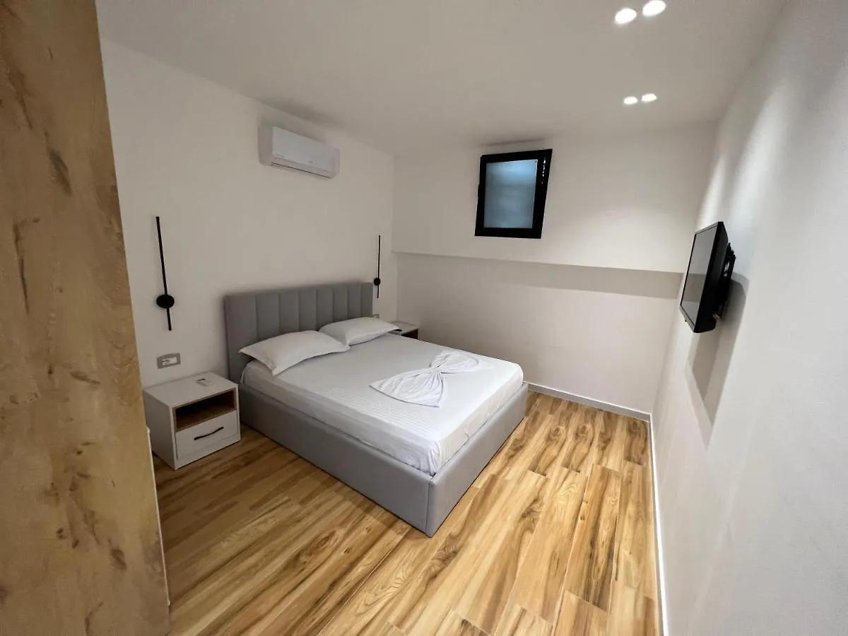 Blu Diamond Beach Rooms Sarandë 0*,